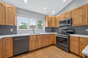 6914 Brookbank Rd, Darien, IL 60561 - Photo 16
