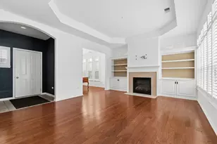 613 Handel Ln, Woodstock, IL 60098 - Photo 4