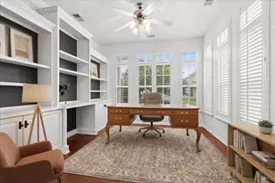 613 Handel Ln, Woodstock, IL 60098 - Photo 8
