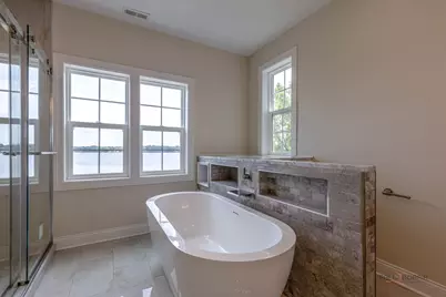 807 Lakeview Drive, Round Lake, IL 60073 - Photo 22