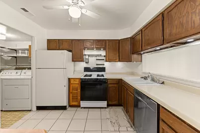 8245 Poplar Lane #5B, Palos Hills, IL 60465 - Photo 6
