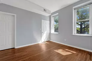 3340 S Carpenter St, Chicago, IL 60608 - Photo 2