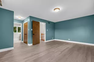 8430 Carriage Green Dr, Darien, IL 60561 - Photo 14