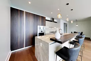 363 E Wacker Dr, Chicago, IL 60601 - Photo 2