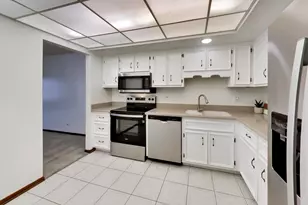 901 Center St, Des Plaines, IL 60016 - Photo 22