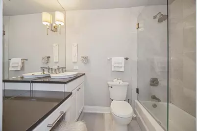 111 E Chestnut Street #16J, Chicago, IL 60611 - Photo 14
