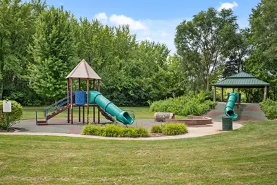 1301 Larson Street, Sycamore, IL 60178 - Photo 32
