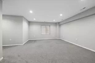 909 Times Square Dr, Aurora, IL 60504 - Photo 20