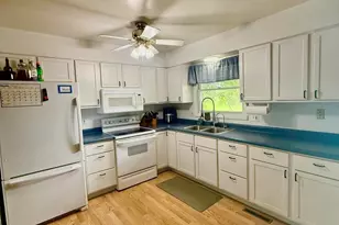302 S 6th St, Kirkland, IL 60146 - Photo 2