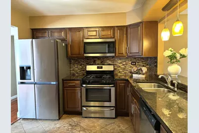 8113 Norwood Court, Woodridge, IL 60517 - Photo 10