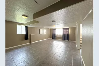 8113 Norwood Court, Woodridge, IL 60517 - Photo 22