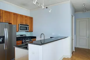 170 W Polk St, Chicago, IL 60605 - Photo 10