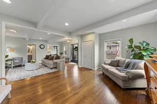 1511 Avery Ave, Wheaton, IL 60187 - Photo 8