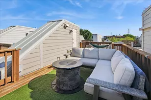 6347 Hennings Ct, Morton Grove, IL 60053 - Photo 22