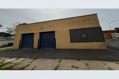 971 Burnham Avenue, Calumet City, IL 60409 - Photo 2