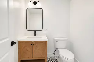 1905 W Huron St, Chicago, IL 60622 - Photo 8