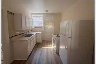 2148 S Gunderson Avenue #334, Berwyn, IL 60402 - Photo 10