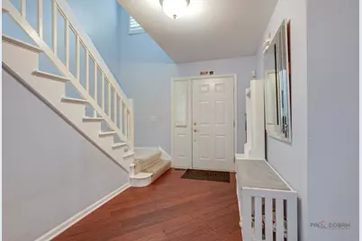 9 Ashford Court, Lincolnshire, IL 60069 - Photo 2