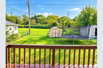423 W Hawthorne Drive, Round Lake Beach, IL 60073 - Photo 8
