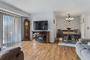 14035 Laramie Ave, Crestwood, IL 60418 - Photo 2