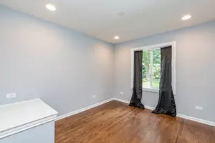 579 Phillips Cir, Antioch, IL 60002 - Photo 26