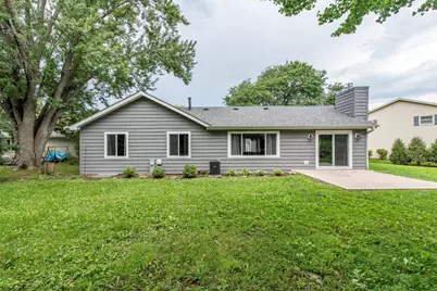 579 Phillips Circle, Antioch, IL 60002 - Photo 36