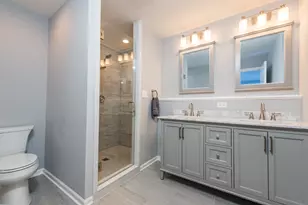 579 Phillips Cir, Antioch, IL 60002 - Photo 22