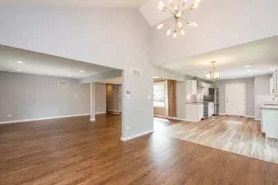 579 Phillips Circle, Antioch, IL 60002 - Photo 10