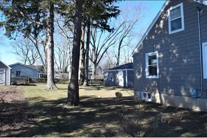 254 W Main Street, Carpentersville, IL 60110 - Photo 6