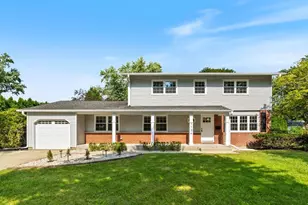 1134 E Paddock Dr, Palatine, IL 60074 - Photo 1