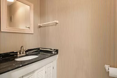 114 N Peartree Lane, Arlington Heights, IL 60004 - Photo 8