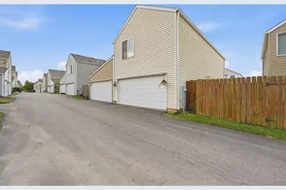 640 Four Seasons Boulevard #640, Aurora, IL 60504 - Photo 32