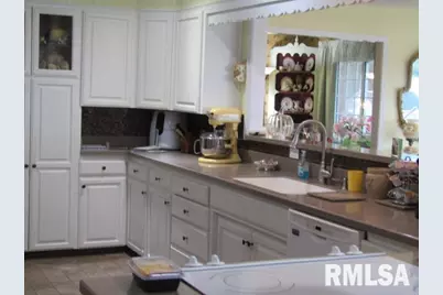 195 E Market Street, Elizabethtown, IL 62931 - Photo 18