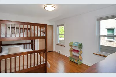 9521 S Sawyer Avenue, Evergreen Park, IL 60805 - Photo 14
