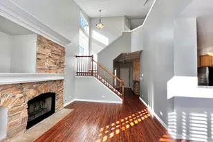 2936 Kentshire Cir, Naperville, IL 60564 - Photo 10
