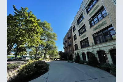 1127 W Farwell Avenue #106, Chicago, IL 60626 - Photo 2