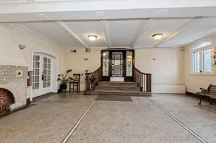 1127 W Farwell Ave, Chicago, IL 60626 - Photo 4