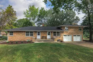 117 E 6th Ave, Naperville, IL 60563 - Photo 1