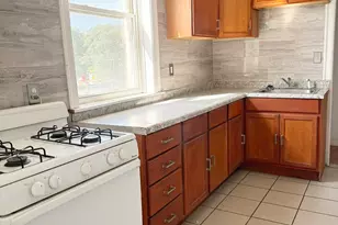 7547 S Cornell St, Chicago, IL 60649 - Photo 4