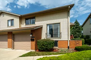 18590 Meadow Ln, Hazel Crest, IL 60429 - Photo 2