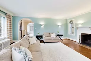 10041 S Hoyne Ave, Chicago, IL 60643 - Photo 4