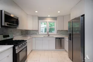 17903 Park Ave, Lansing, IL 60438 - Photo 12
