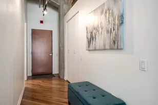 210 S Desplaines St, Chicago, IL 60661 - Photo 4
