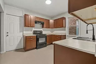 [Address not provided], Chicago, IL 60629 - Photo 12