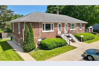 314 N Locust Street #314-LL, Sycamore, IL 60178 - Photo 1