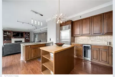 21 E Huron Street #3204, Chicago, IL 60611 - Photo 12