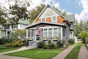 1121 Grant St, Evanston, IL 60201 - Photo 1