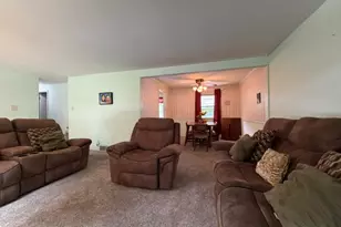 527 Edwin Dr, Bourbonnais, IL 60914 - Photo 6