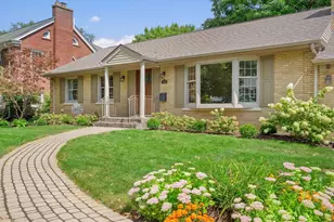 533 S Spring Ave, La Grange, IL 60525 - Photo 2