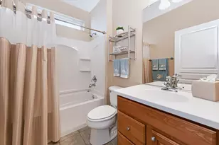 3270 Bagatelle Ln, Mundelein, IL 60060 - Photo 8